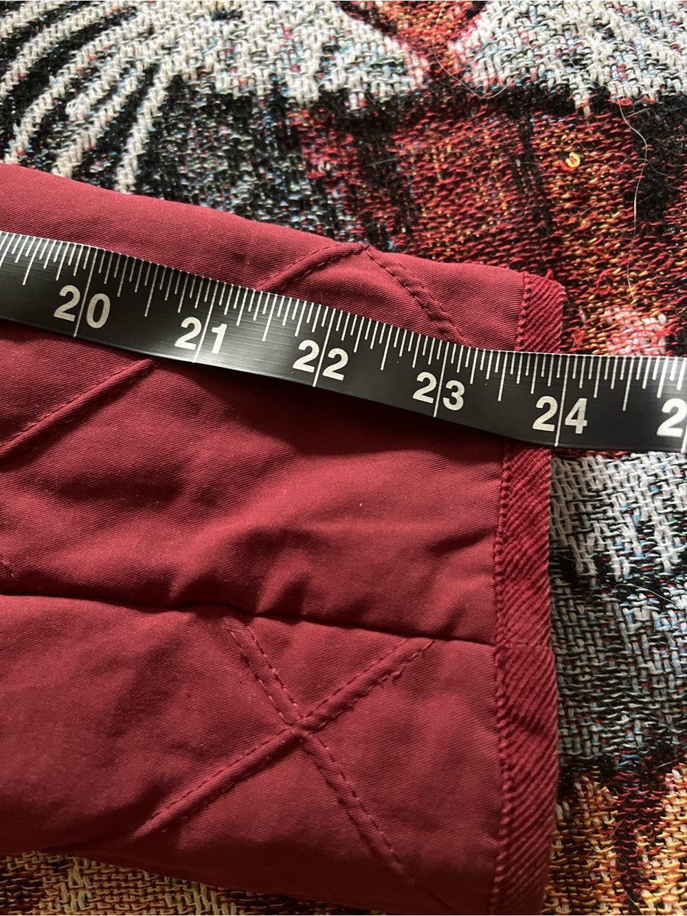 Burberry Vintage Quilted Women's Coat in Burgundy - Picture 10 of 14